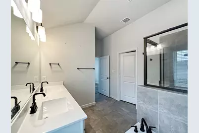 558 Bridgestone Way, Buda, TX 78610 - Photo 23