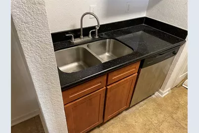 8100 Creekbend Drive #114, Houston, TX 77071 - Photo 3