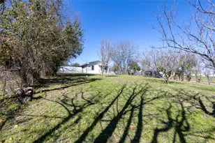 2304 Thrasher Ln, Austin, TX 78741 - Photo 3