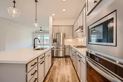 7904 Gilwice Lane, Austin, TX 78744 - Photo 3