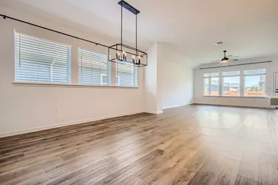 7904 Gilwice Lane, Austin, TX 78744 - Photo 9