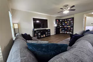 212 Yoakum St, Leander, TX 78641 - Photo 13