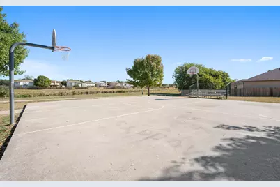 5600 Victory Gallop, Del Valle, TX 78617 - Photo 27