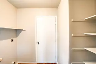 412 Ballentine Ct, Hutto, TX 78634 - Photo 17