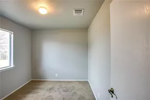 412 Ballentine Ct, Hutto, TX 78634 - Photo 15