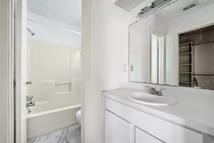 7214 Salt Springs Dr, Austin, TX 78744 - Photo 9