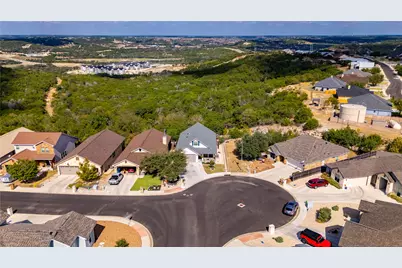 1057 Roanoke Lane, Kerrville, TX 78028 - Photo 9