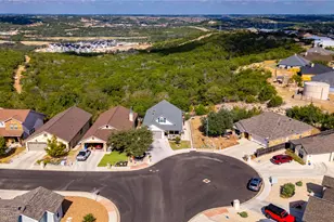 1057 Roanoke Ln, Kerrville, TX 78028 - Photo 9