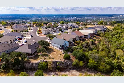 1057 Roanoke Lane, Kerrville, TX 78028 - Photo 7