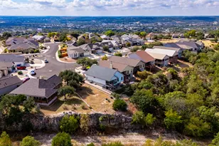 1057 Roanoke Ln, Kerrville, TX 78028 - Photo 7