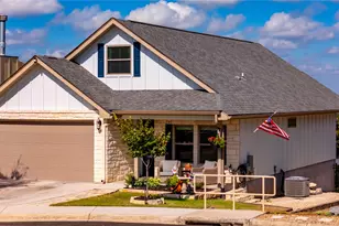 1057 Roanoke Ln, Kerrville, TX 78028 - Photo 11