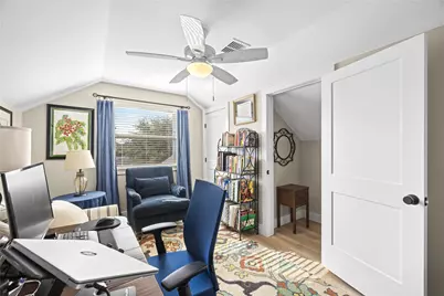 1057 Roanoke Lane, Kerrville, TX 78028 - Photo 29