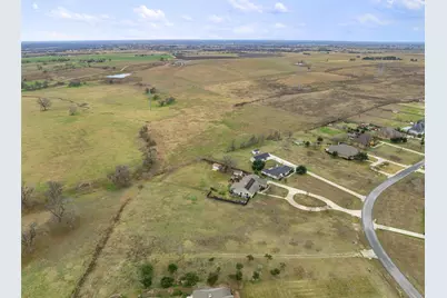 324 Apache Pass, Hutto, TX 78634 - Photo 7