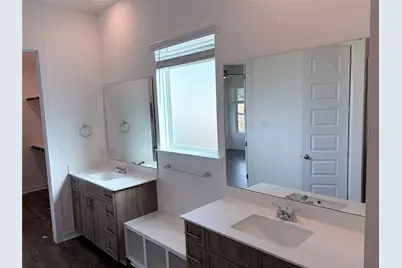 317 West Faulkner Street, Liberty Hill, TX 78642 - Photo 29