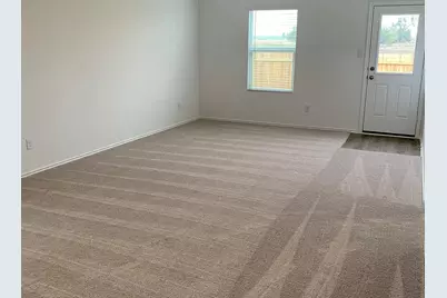 136 Texas Angel Way, Jarrell, TX 76537 - Photo 9