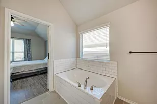 136 Finley St, Hutto, TX 78634 - Photo 23