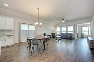 136 Finley St, Hutto, TX 78634 - Photo 15