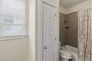 7107 Mowbray St, Austin, TX 78741 - Photo 29