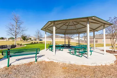 109 Riverdale Drive, Jarrell, TX 76537 - Photo 39