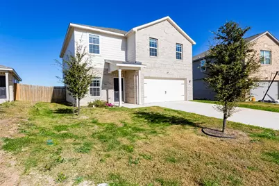 109 Riverdale Drive, Jarrell, TX 76537 - Photo 3