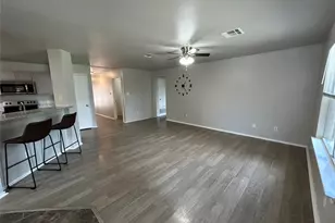 2101 Whistling Way, Taylor, TX 76574 - Photo 13