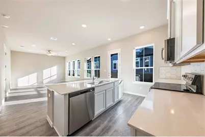 1015 Vista View Drive #2101, Georgetown, TX 78626 - Photo 3