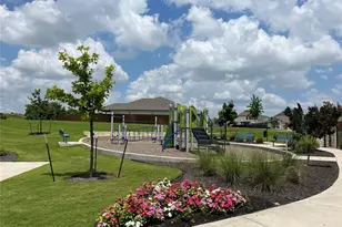 1015 Vista View Dr, Georgetown, TX 78626 - Photo 17