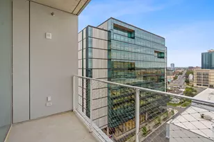 313 W 17th St, Austin, TX 78701 - Photo 23