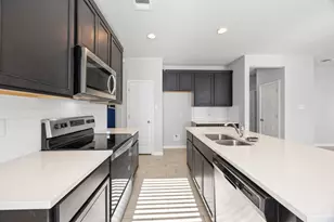 225 Unforgiven Ln, Jarrell, TX 76537 - Photo 11