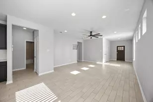 225 Unforgiven Ln, Jarrell, TX 76537 - Photo 7