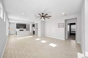 225 Unforgiven Ln, Jarrell, TX 76537 - Photo 5