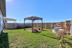 225 Unforgiven Ln, Jarrell, TX 76537 - Photo 29