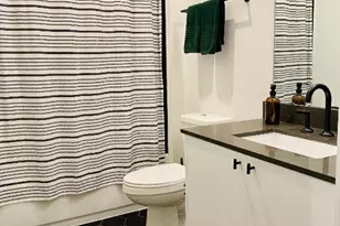 800 Embassy Dr, Austin, TX 78702 - Photo 19