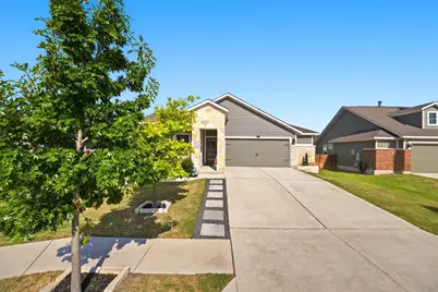 175 Patagonia, Kyle, TX 78640 - Photo 3