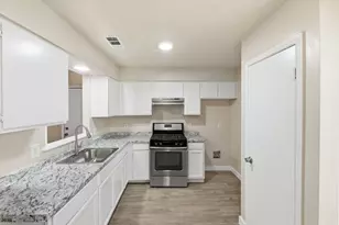 2204 Donahue Ln, Austin, TX 78744 - Photo 3