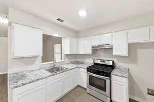 2204 Donahue Ln, Austin, TX 78744 - Photo 5