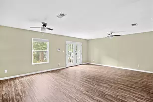 1422 Yorkshire Dr, Austin, TX 78723 - Photo 9
