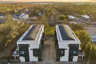 1801 E 2nd St, Austin, TX 78702 - Photo 31