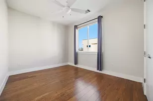 1801 E 2nd St, Austin, TX 78702 - Photo 23