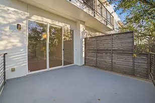 1801 E 2nd St, Austin, TX 78702 - Photo 13