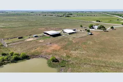 111 Lund Road, Elgin, TX 78621 - Photo 9