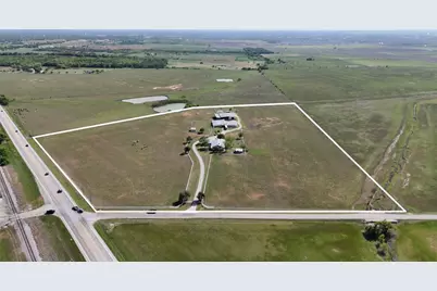 111 Lund Road, Elgin, TX 78621 - Photo 1