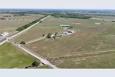 111 Lund Road, Elgin, TX 78621 - Photo 15