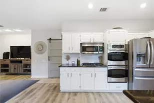 6500 Walebridge Ln, Austin, TX 78739 - Photo 21