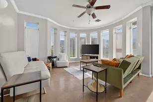 910 W 25th St, Austin, TX 78705 - Photo 21