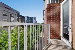 910 W 25th St, Austin, TX 78705 - Photo 19