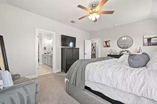 210 Purple Heart Dr, Buda, TX 78610 - Photo 23