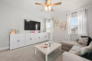 210 Purple Heart Dr, Buda, TX 78610 - Photo 21