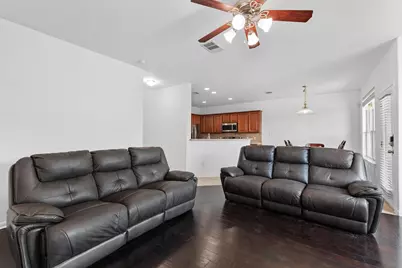 1117 Cockrill Court, Hutto, TX 78634 - Photo 15