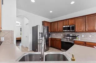 1117 Cockrill Ct, Hutto, TX 78634 - Photo 11